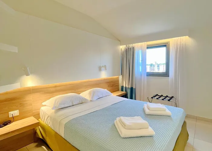 Отель Mavridis 3*
