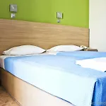 Mavridis 3* فلوغيتا