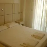 Mavridis